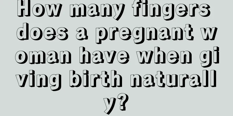 How many fingers does a pregnant woman have when giving birth naturally?