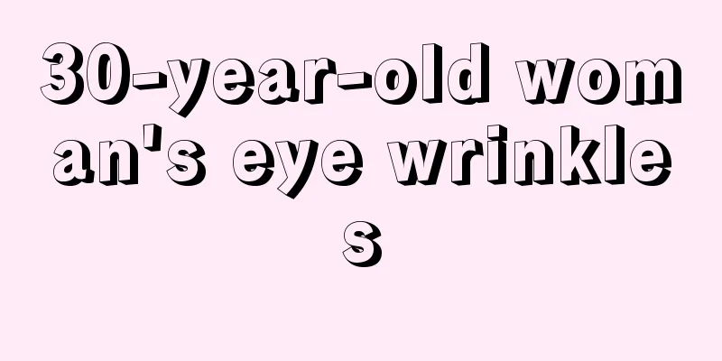 30-year-old woman's eye wrinkles