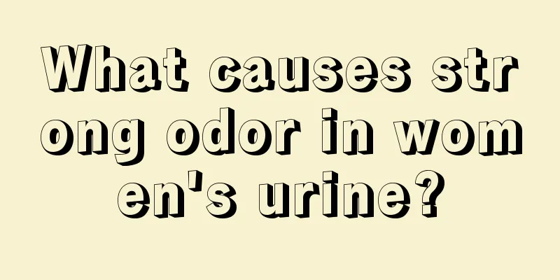 What causes strong odor in women's urine?