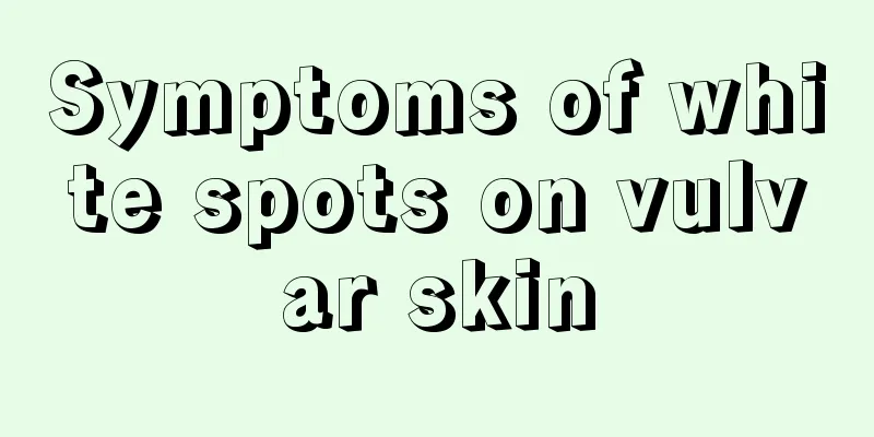 Symptoms of white spots on vulvar skin